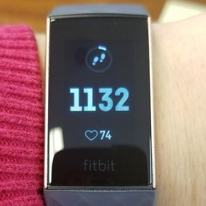 Fitbit charge 3. EXCELLENT CONDITION!!